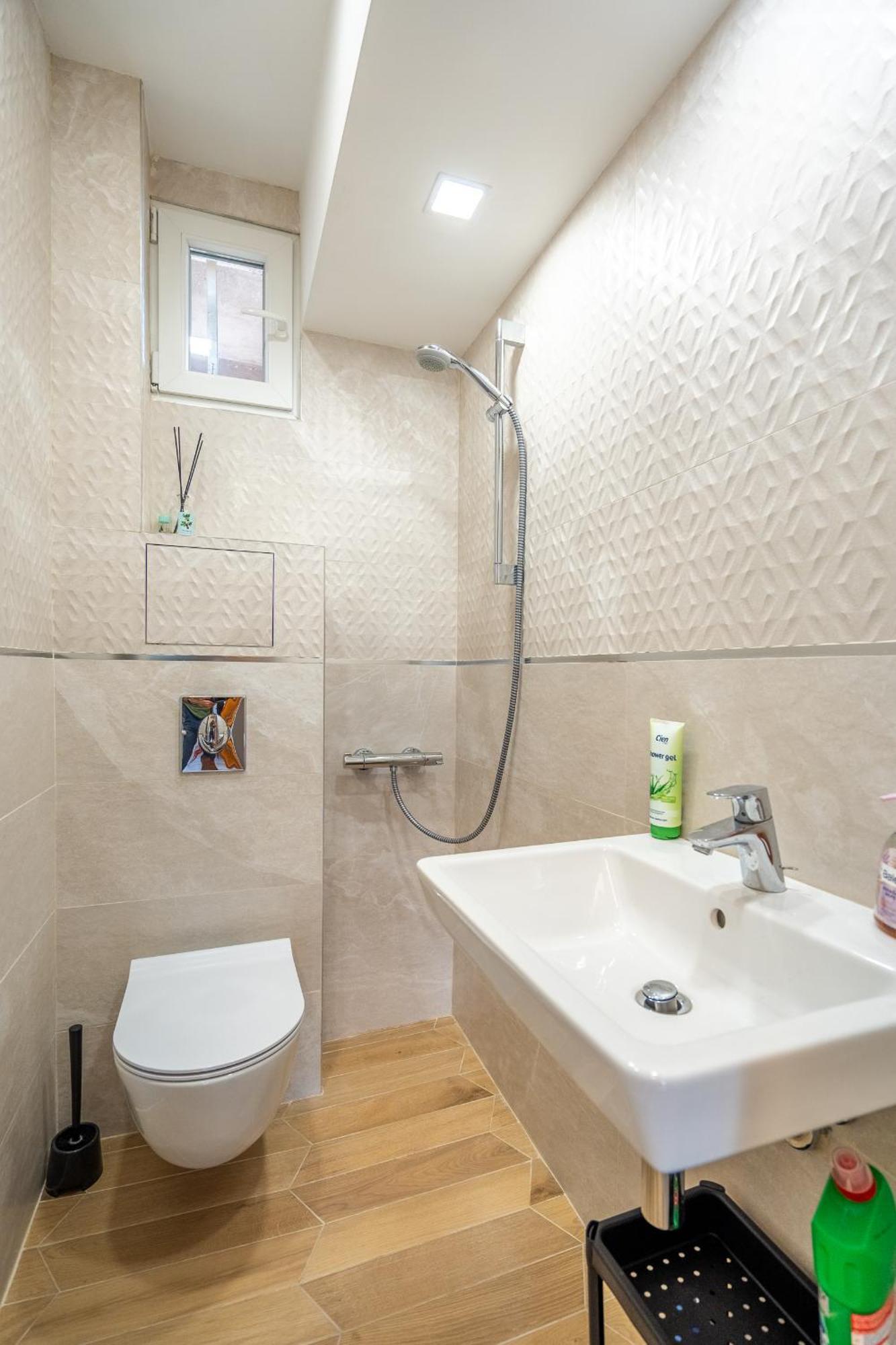 Downtown Apartment Eymi 소피아 외부 사진